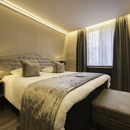 Acacia 4*