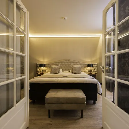 Acacia 4*