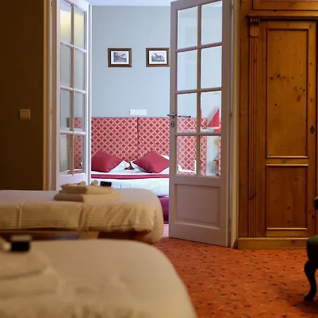 Acacia Hotel 4*